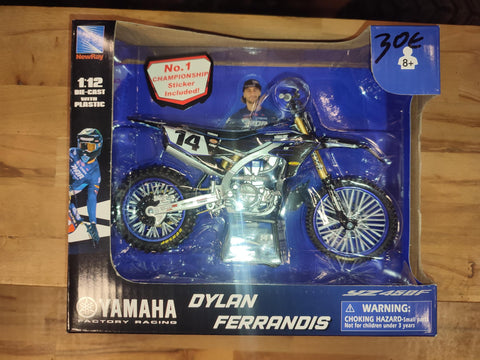 BUD RACING Moto Miniature 450 YZF Dylan FERRANDIS 1/6 NewRay